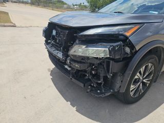2022 Nissan Rogue SV FWD - Primary Damage Left Image